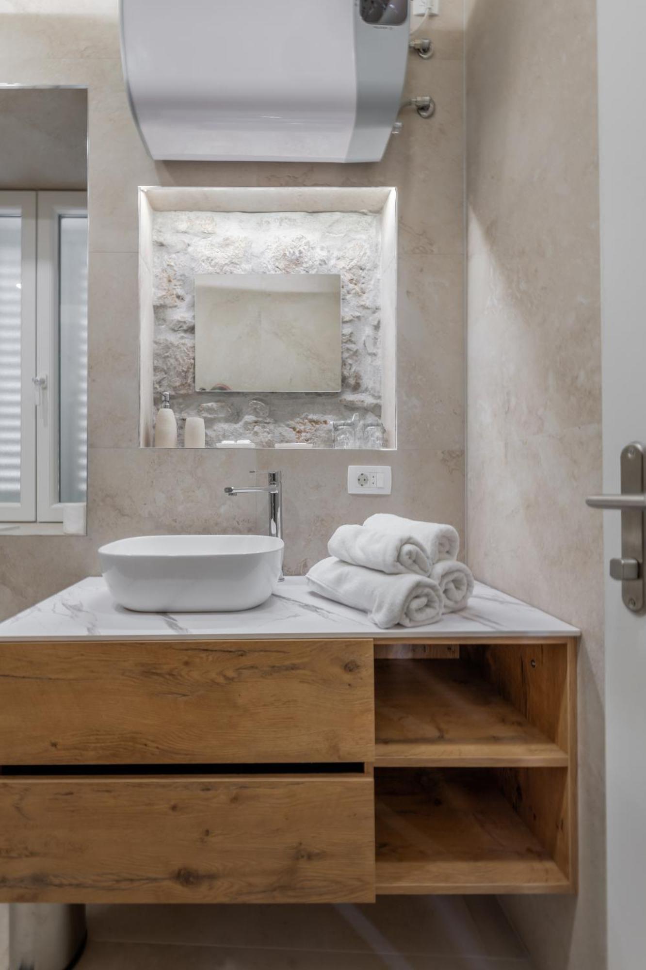 Inmotion Luxury Rooms Сплит Экстерьер фото